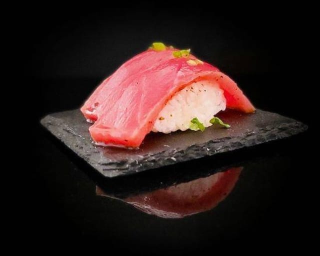 Seared Tuna Sushi.